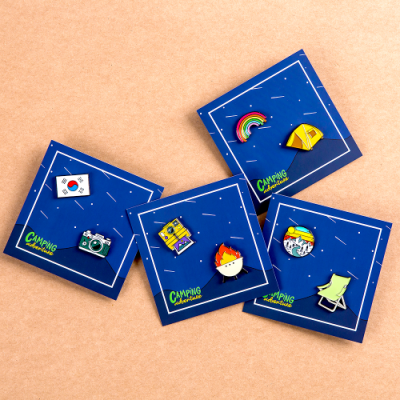 [달콤한자매들] 캠핑 뱃지 선물세트 감성 힐링 캠프 태극기휘날리며