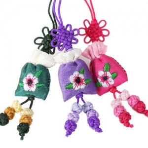 [펠트친구] 국화 복주머니 매듭고리(3개 1세트)